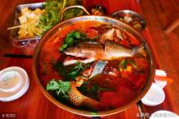 吃著蟲子生長的稻田生態魚，做成的苗家酸湯魚，美味可口食後開胃